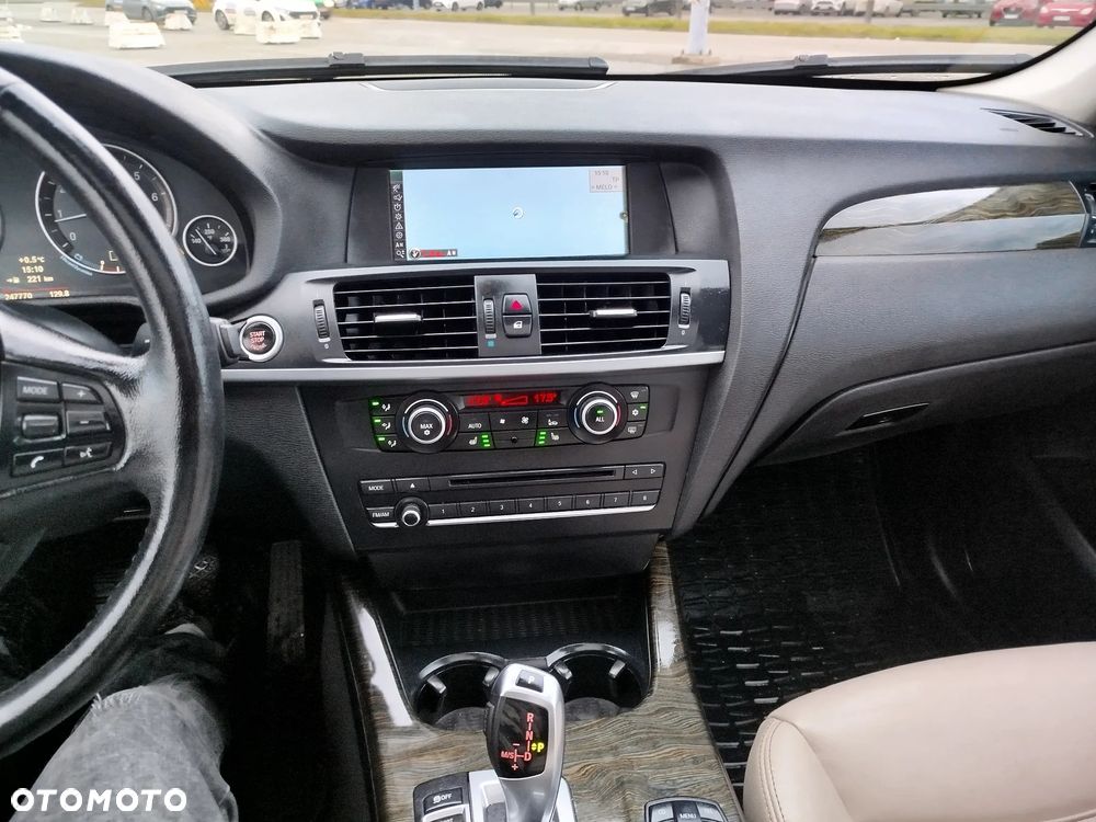 BMW X3 xDrive28i - 17