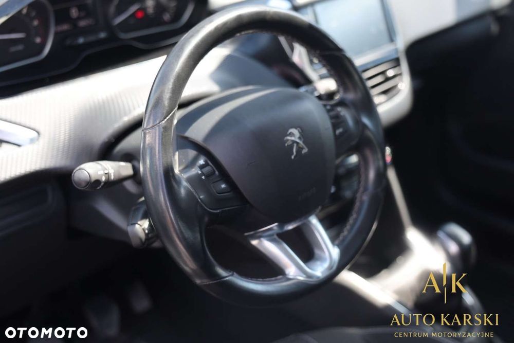 Peugeot 208 - 20