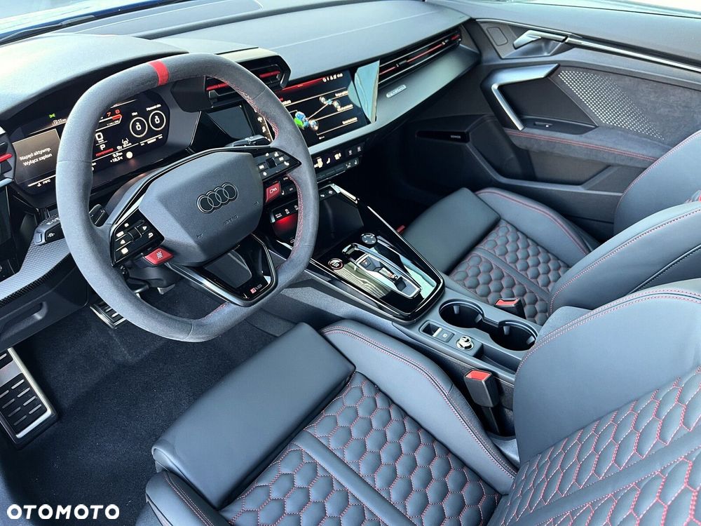 Audi RS3 Limousine - 20