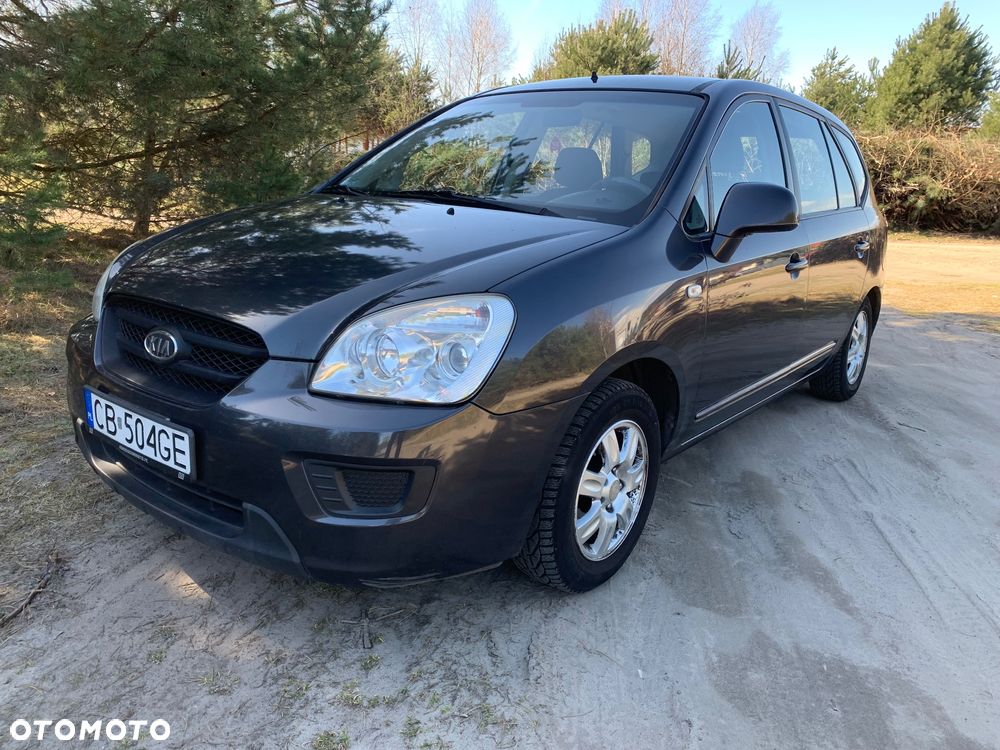 Kia Carens 2.0 CVVT LX - 10