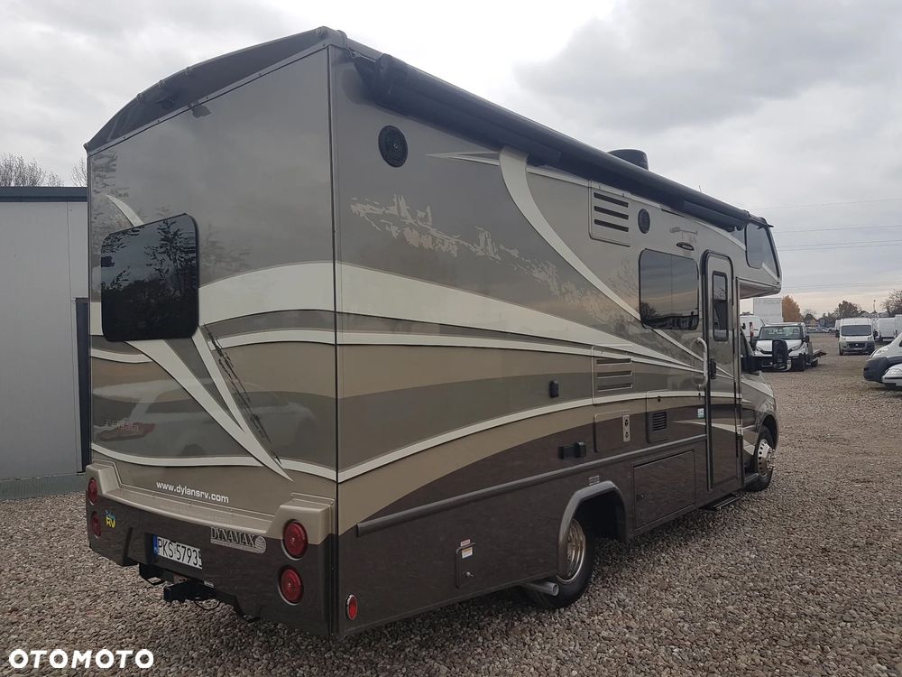Mercedes-Benz Sprinter - 2
