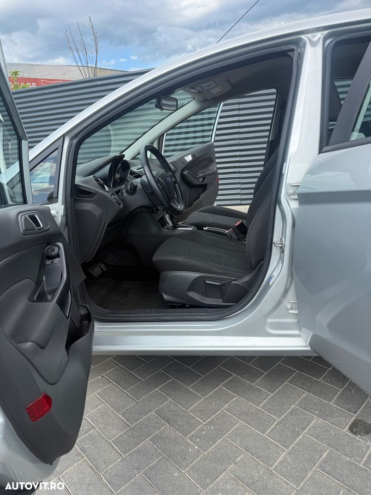 Ford Fiesta - 10