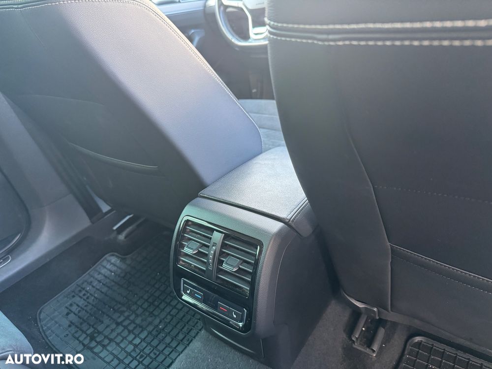 Volkswagen Passat 2.0 TDI DSG Highline - 10