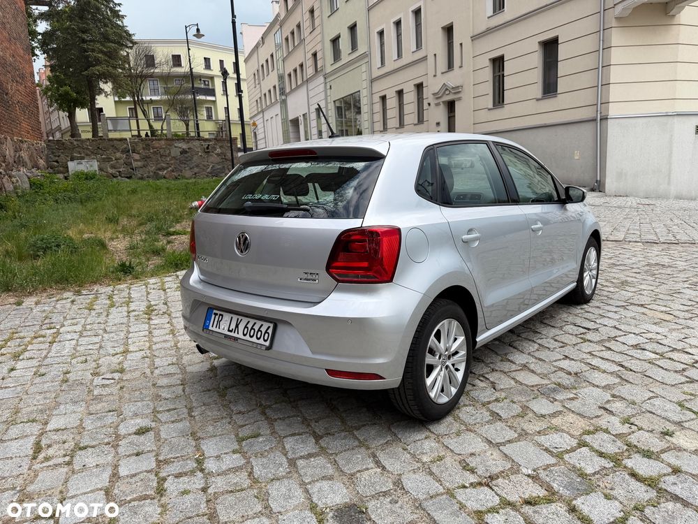 Volkswagen Polo 1.2 TSI (Blue Motion Technology) Comfortline - 4