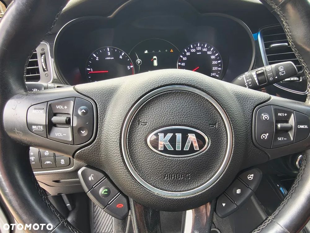 Kia Carens 1.7 CRDi Spirit - 24