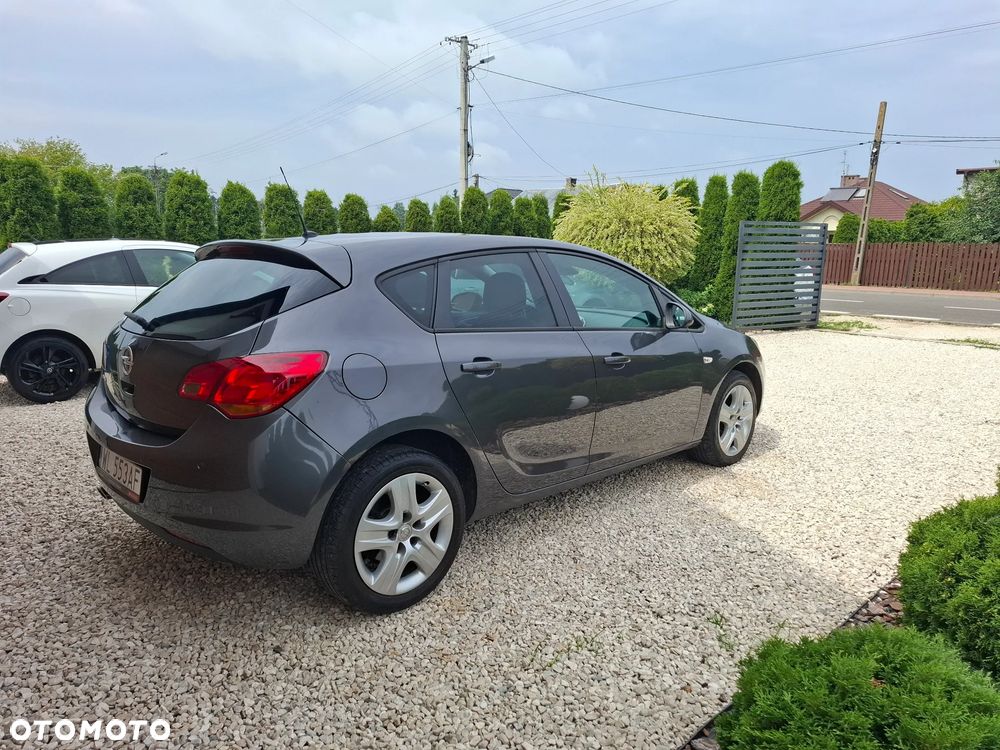 Opel Astra 1.4 Turbo - 18