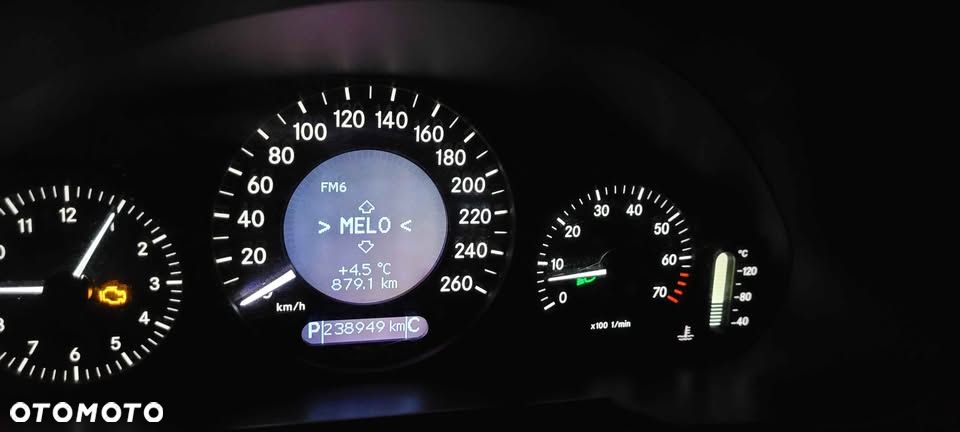 Mercedes-Benz Klasa E - 16