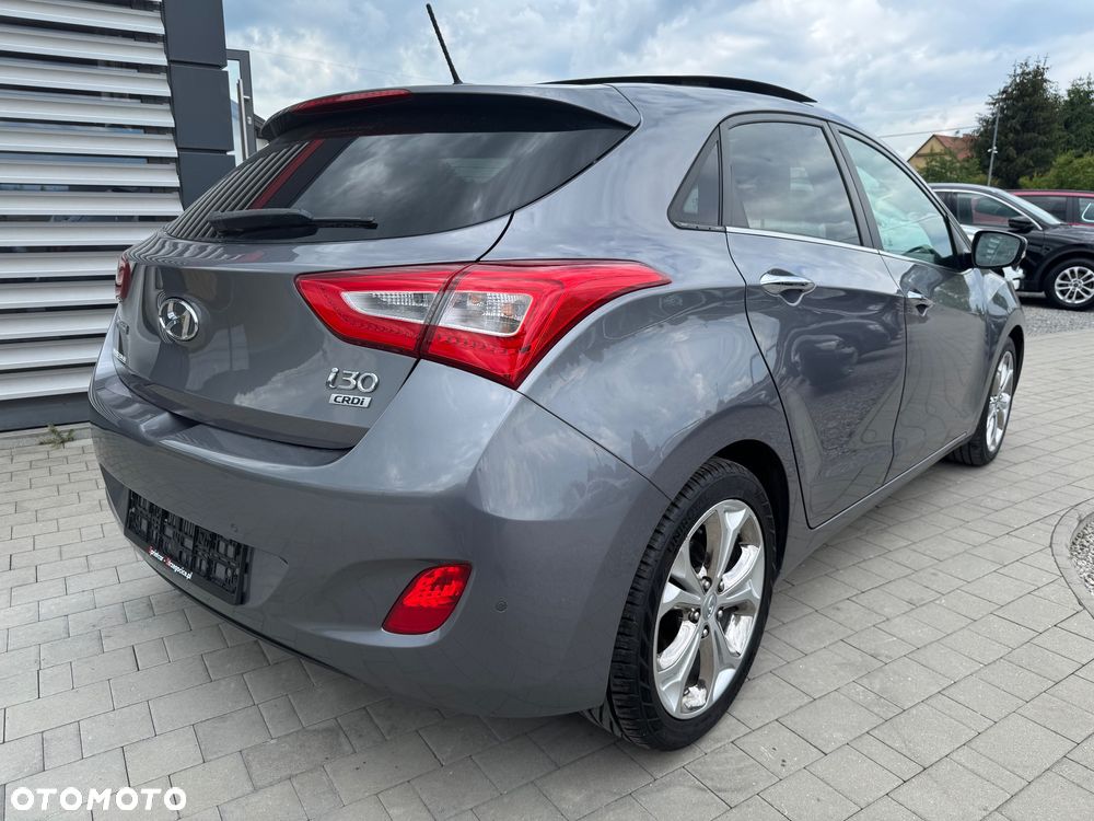 Hyundai i30 blue 1.6 CRDi YES Gold - 10