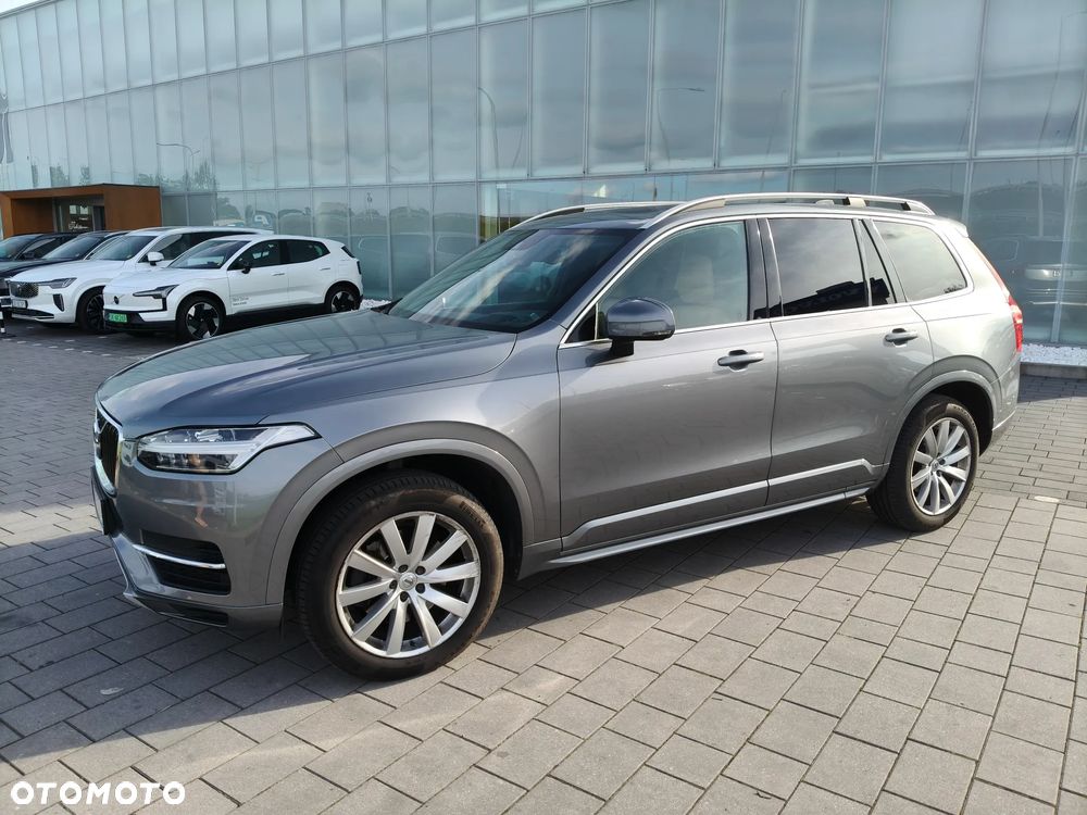 Volvo XC 90 D5 AWD Geartronic Momentum - 4