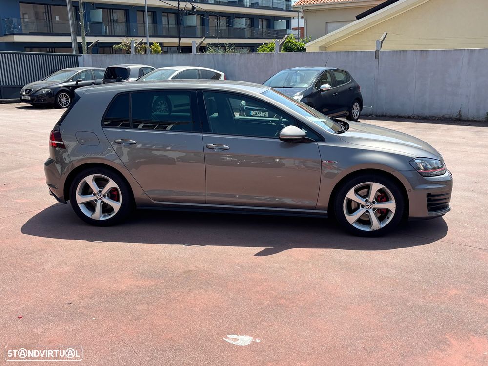 VW Golf GTI Performance BlueMotion DSG - 6