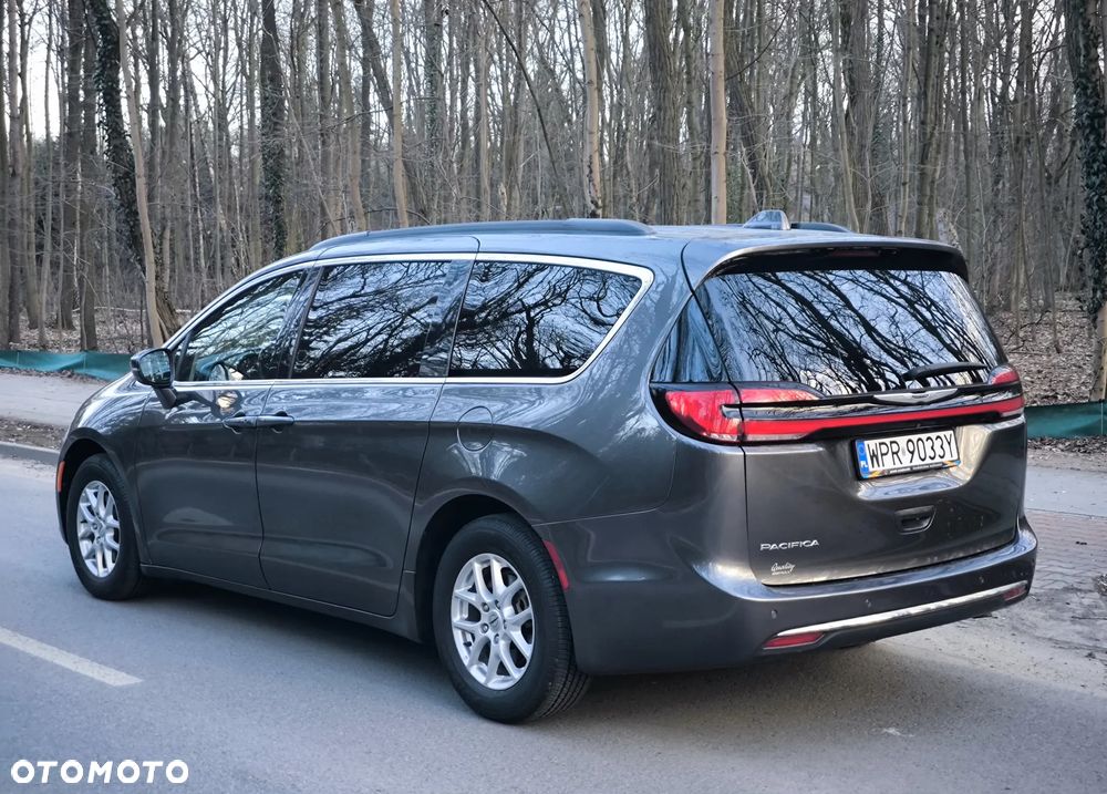 Chrysler Pacifica - 5