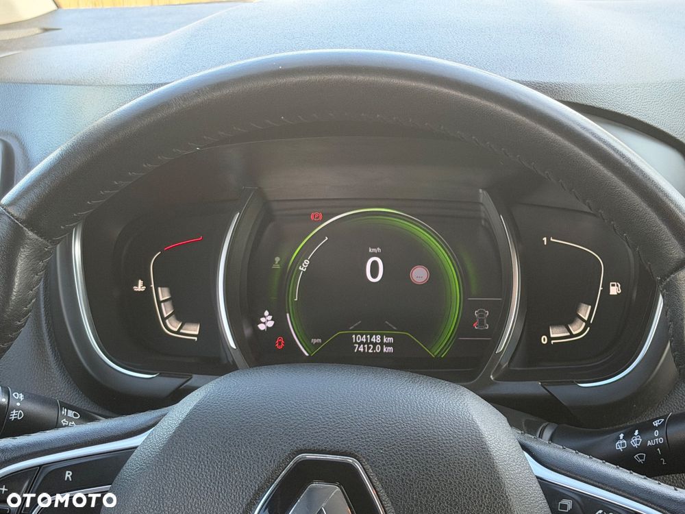 Renault Grand Scenic - 33