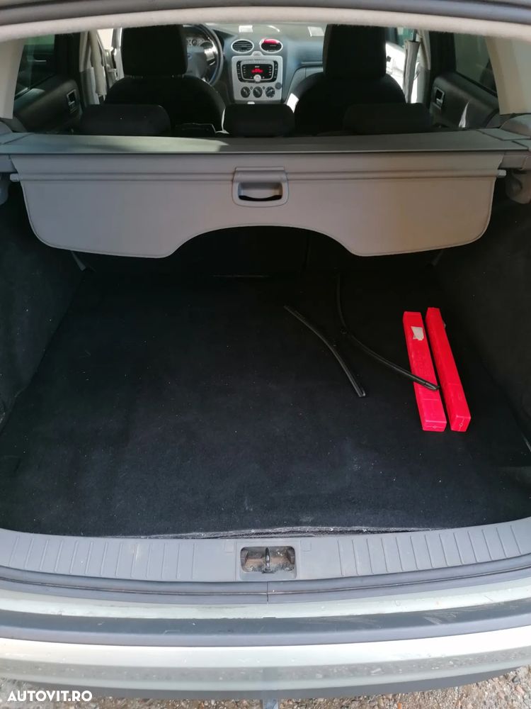 Ford Focus - 13