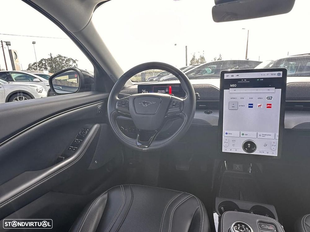 Ford Mustang Mach-E Alargada AWD - 28