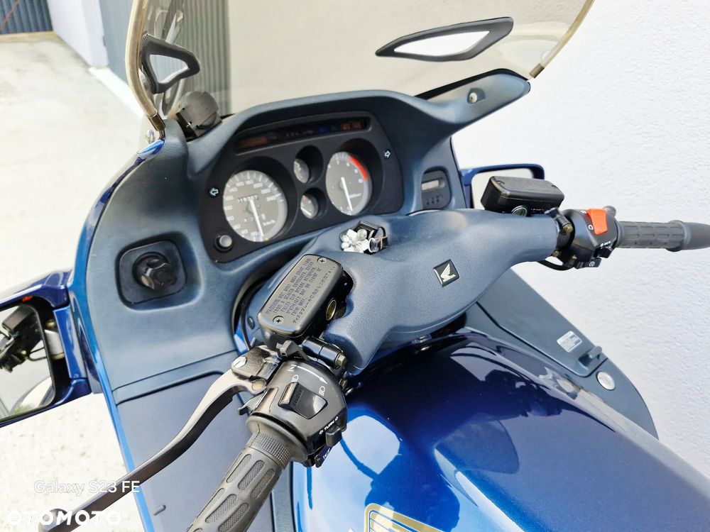 Honda ST - 10