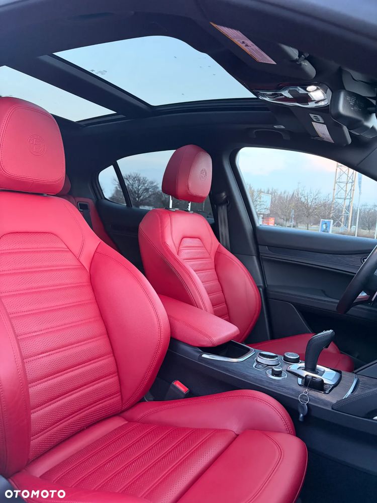 Alfa Romeo Stelvio 2.0 Turbo 16V AT8-Q4 Sprint - 10