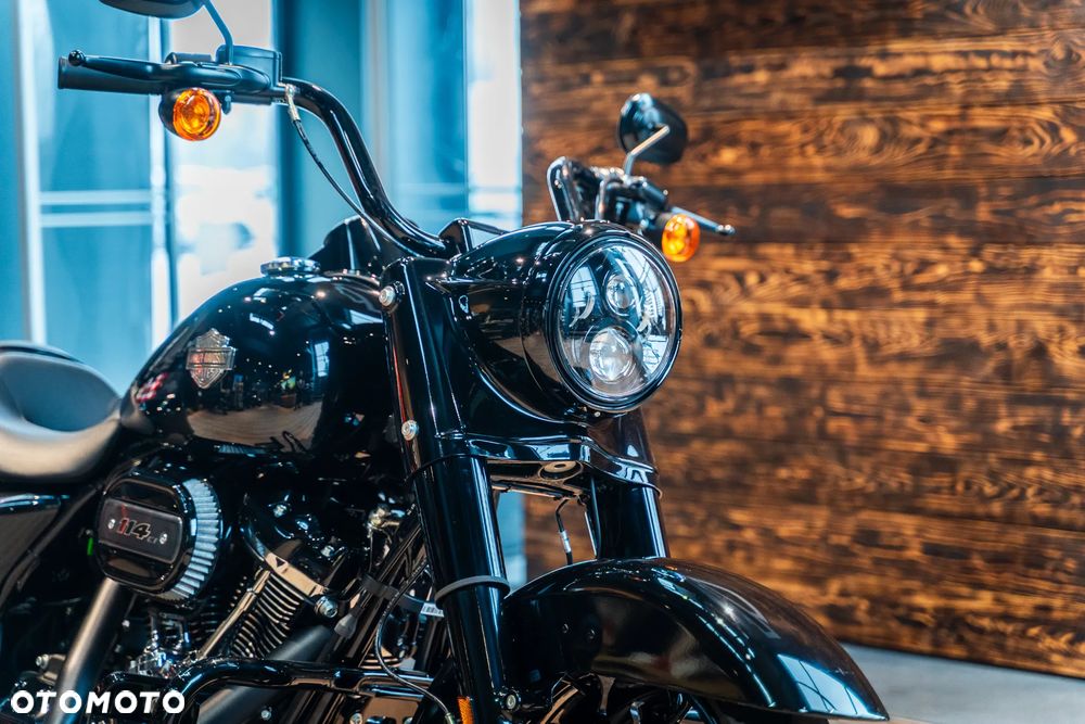 Harley-Davidson Touring Road King - 9