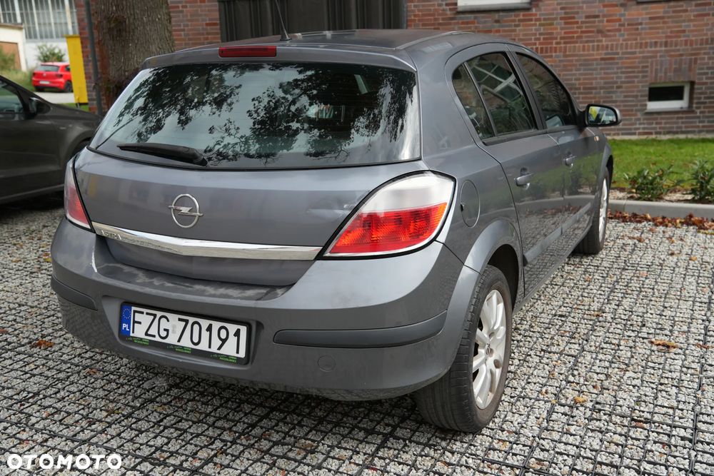 Opel Astra 1.4 Enjoy - 4