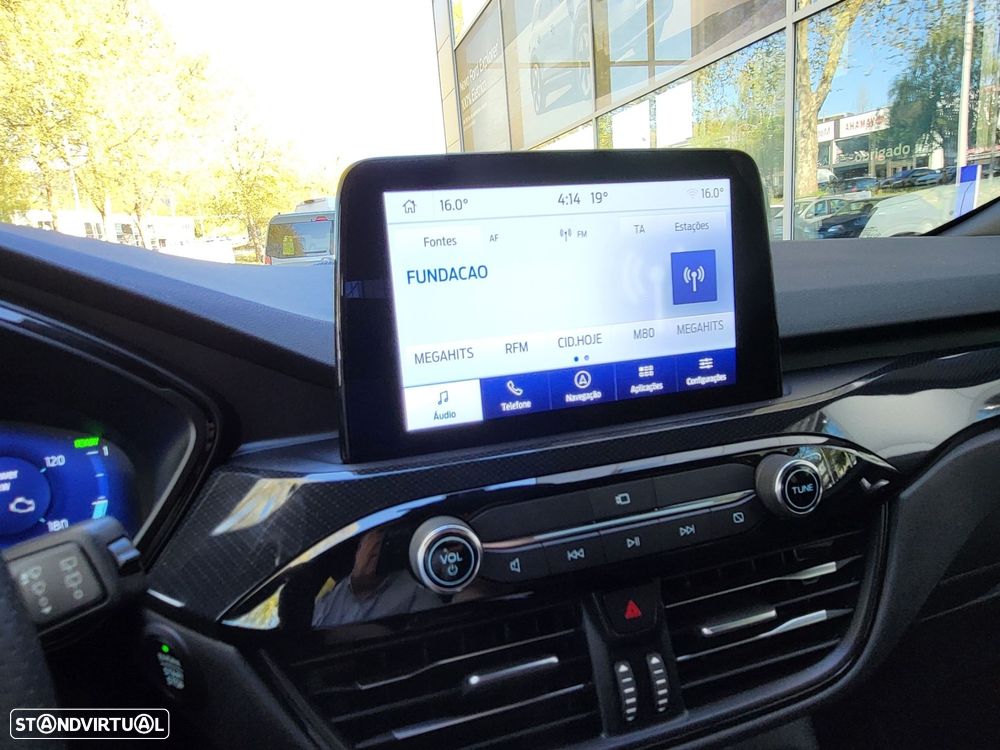 Ford Kuga - 17