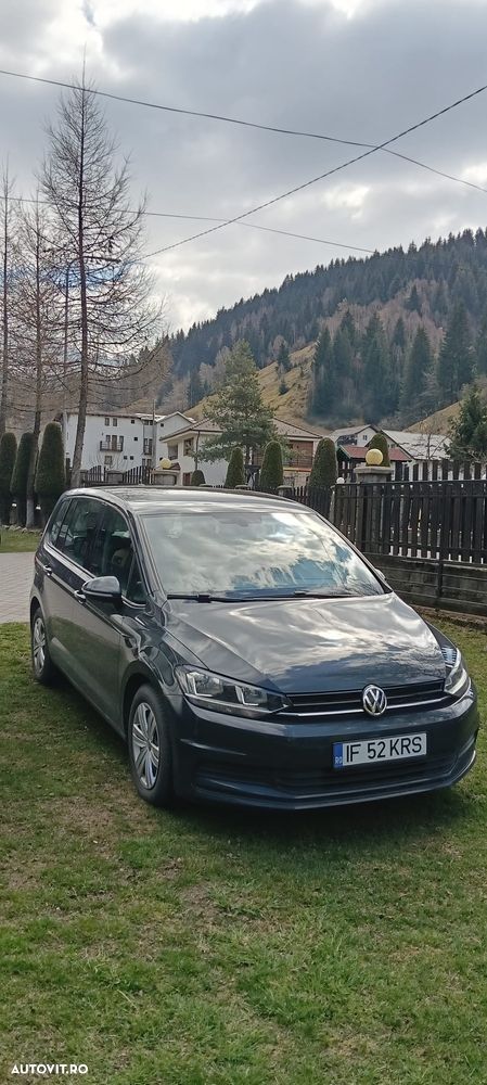 Volkswagen Touran 1.6 TDI Comfortline - 1