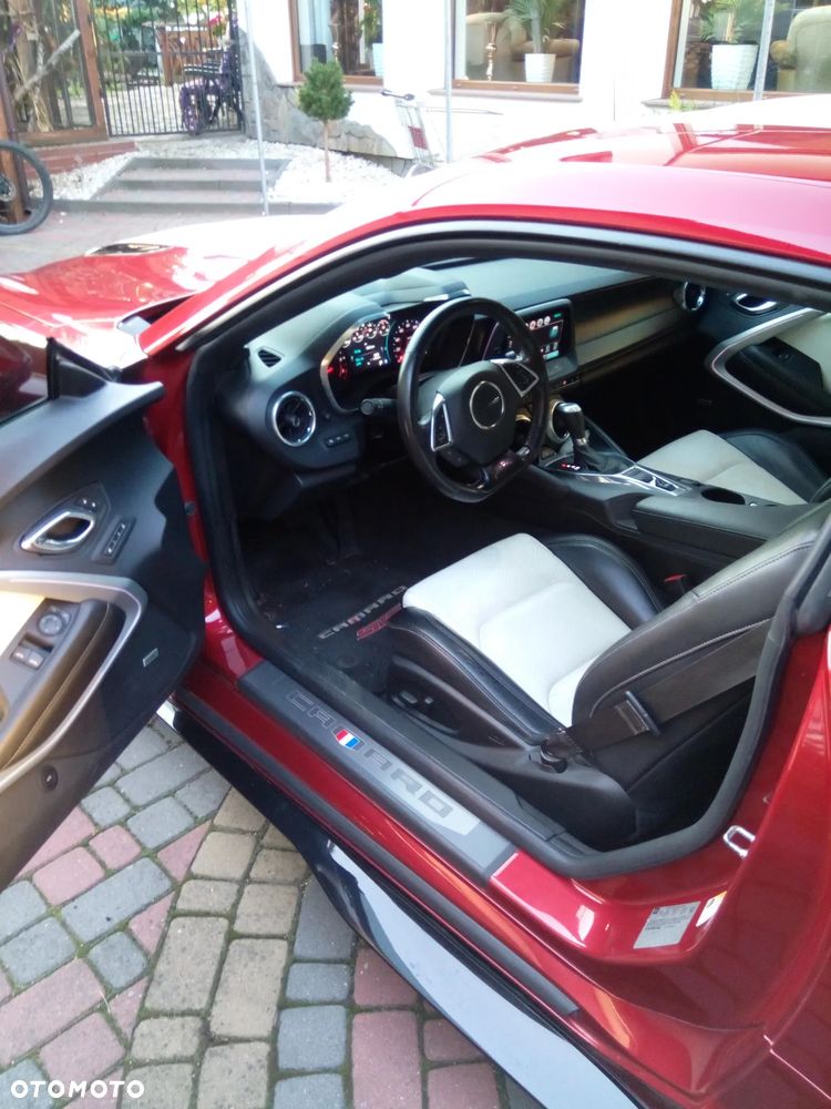 Chevrolet Camaro Touring 6.2 V8 - 6