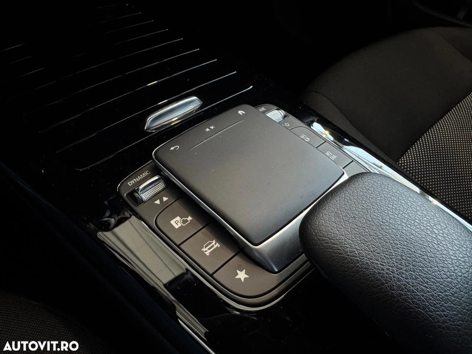 Mercedes-Benz CLA 180 d 7G-DCT - 20