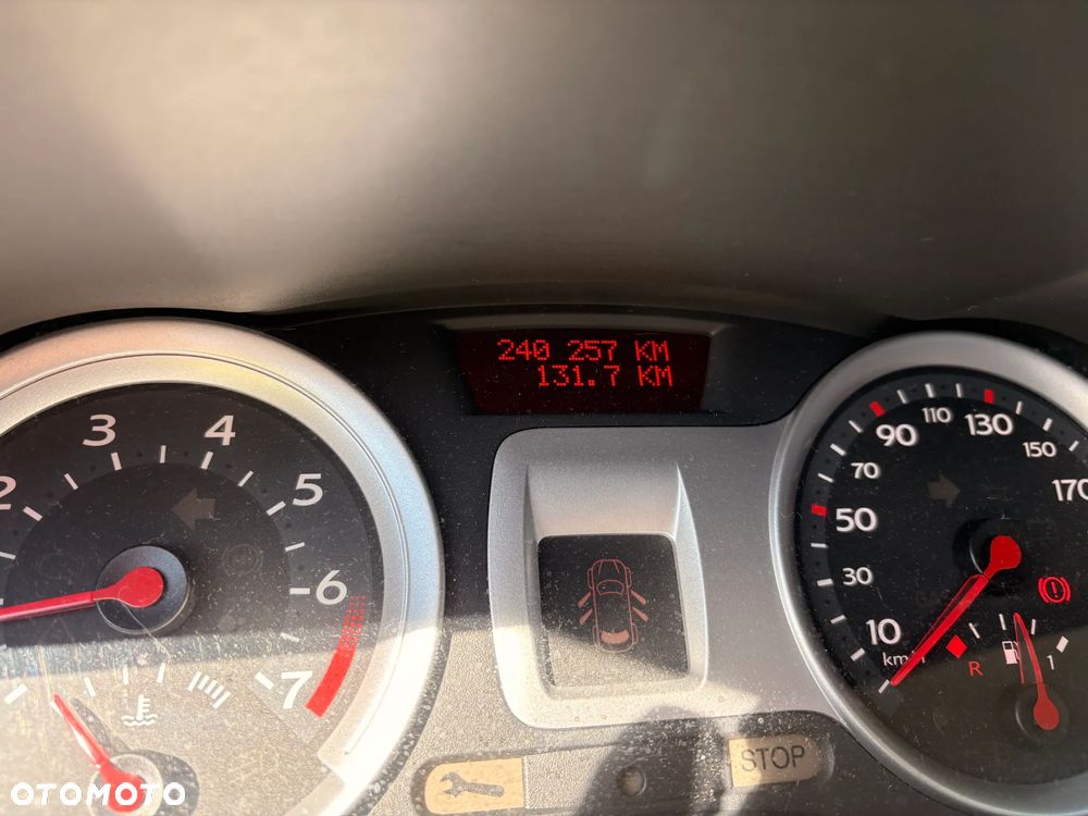Renault Clio 1.2 16V Rip Curl - 9