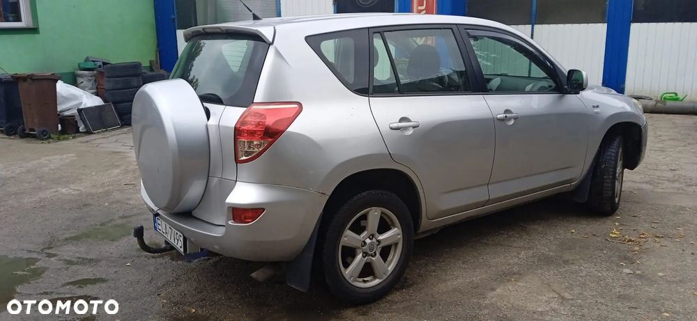Toyota RAV4 2.2 D-4D 4x4 - 3