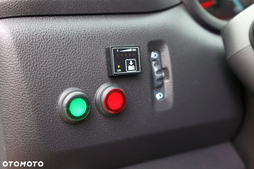 Renault Master - 25