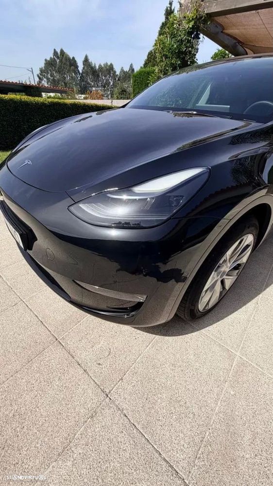 Tesla Model Y Long-Range RWD - 6