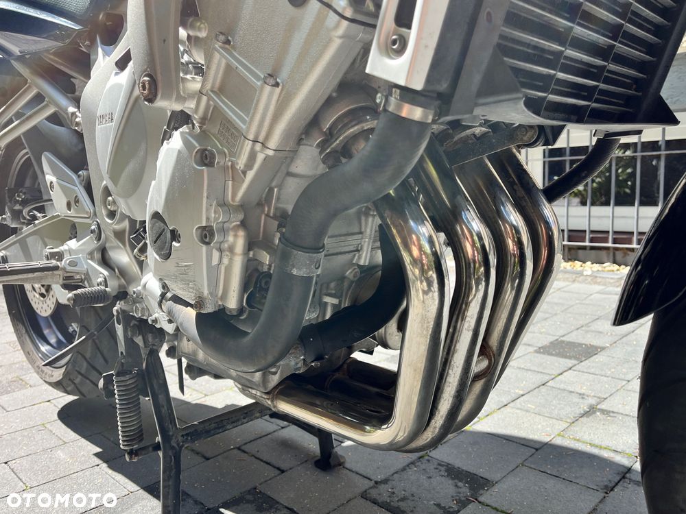 Yamaha FZ6 - 16