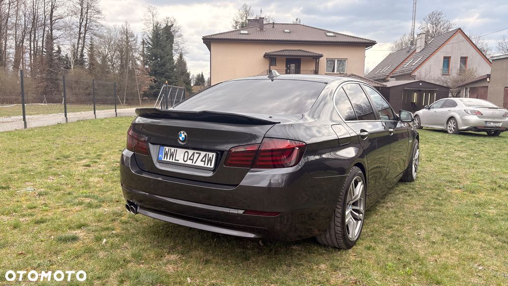 BMW Seria 5 530d xDrive - 10