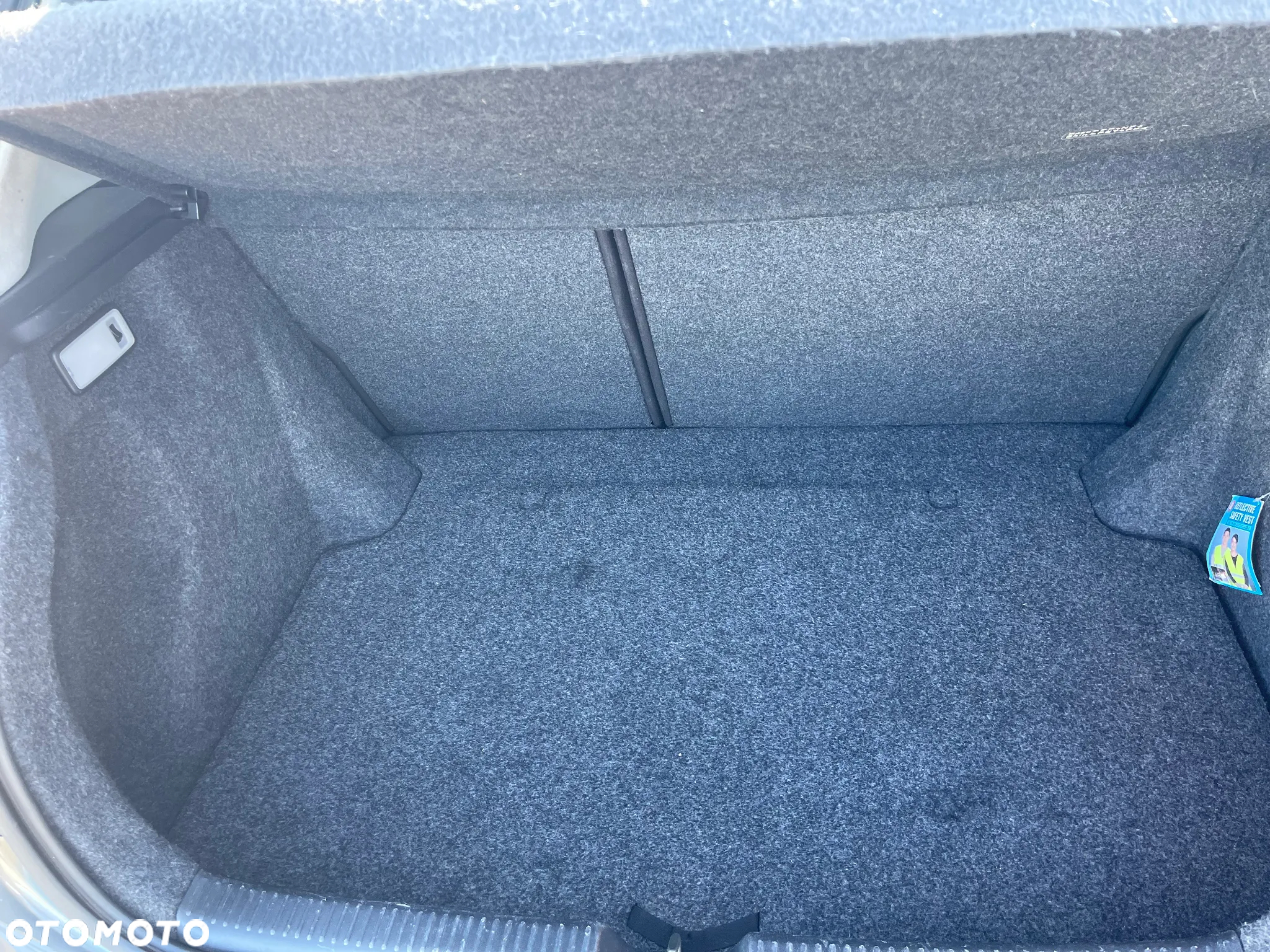 Toyota Corolla 1.6 VVT-i Sol - 10