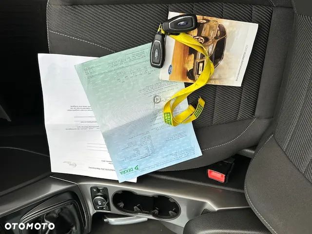 Ford Kuga 2.0 TDCi 2x4 SYNC - 16