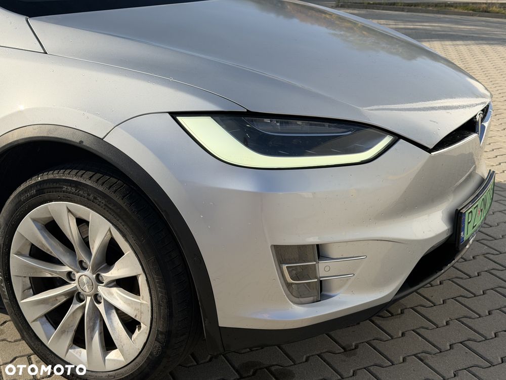 Tesla Model X Long Range Plus - 11