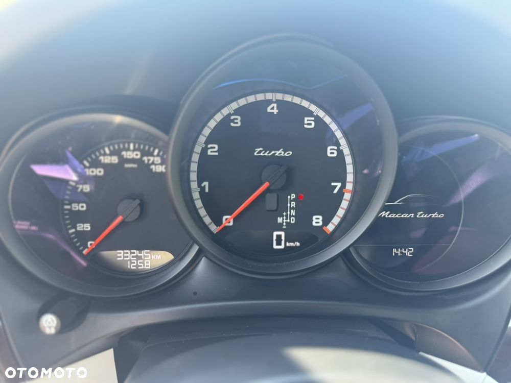 Porsche Macan Turbo PDK - 20