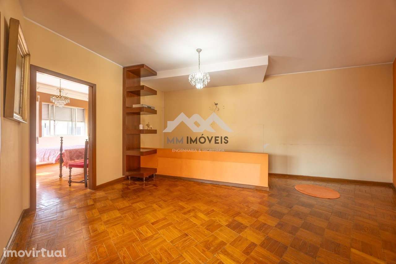 Habitação T3+1 | Comercio | Baguim do Monte | 3 Frentes | Investimento - Grande imagem: 3/42