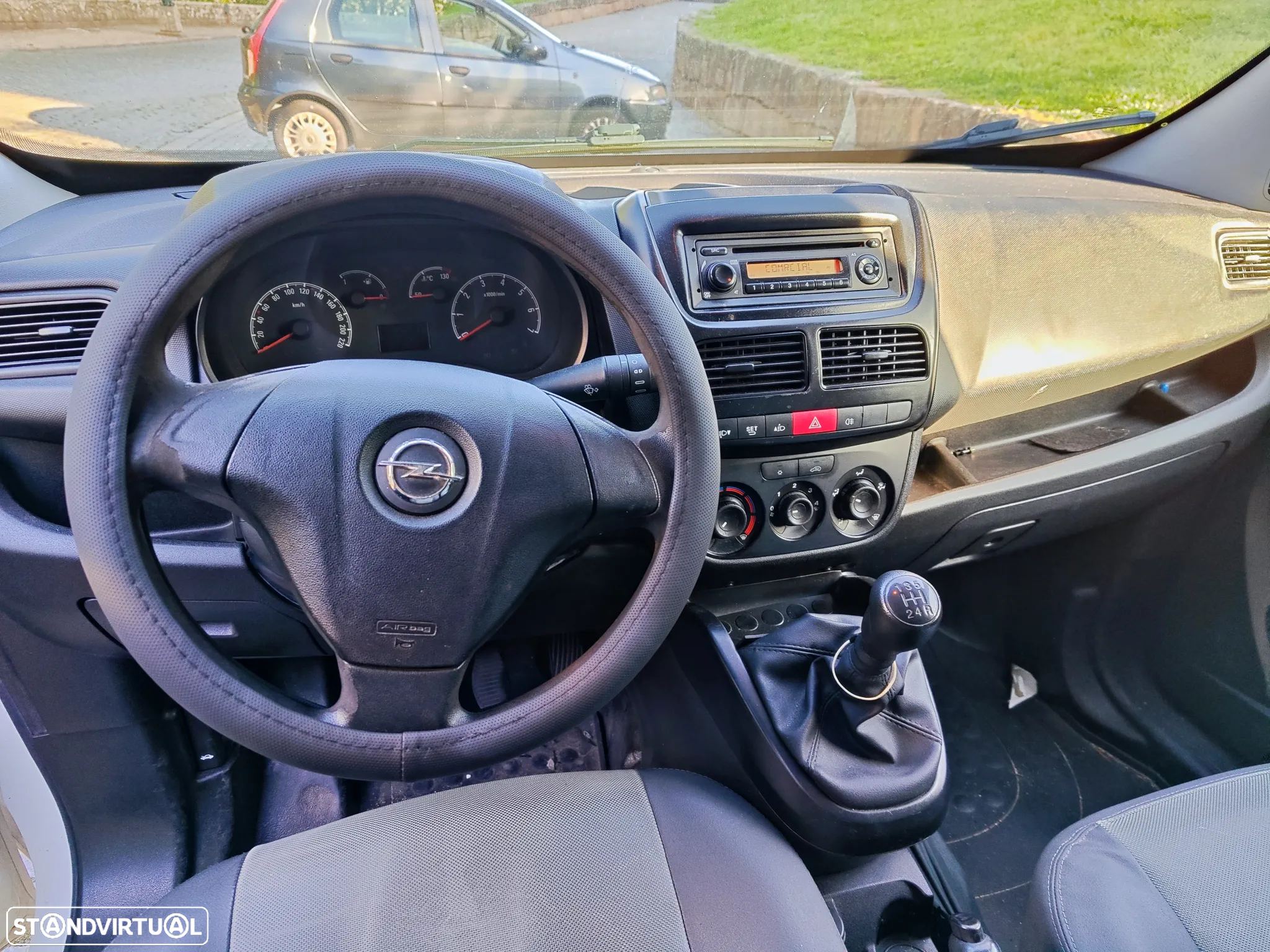 Opel Combo - 8