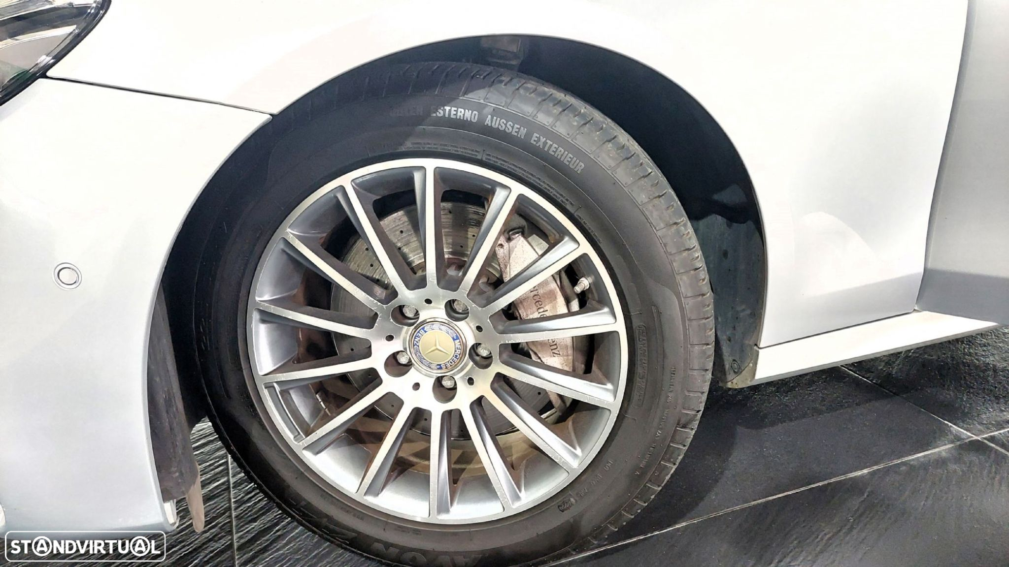 Mercedes-Benz E 220 d AMG Line - 6