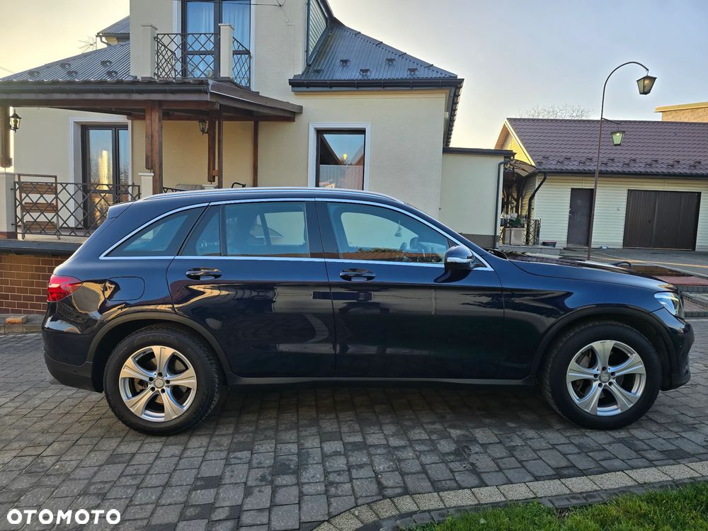 Mercedes-Benz GLC 220 d 4Matic 9G-TRONIC - 8