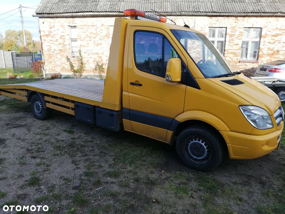 Mercedes-Benz Sprinter 319 - 3
