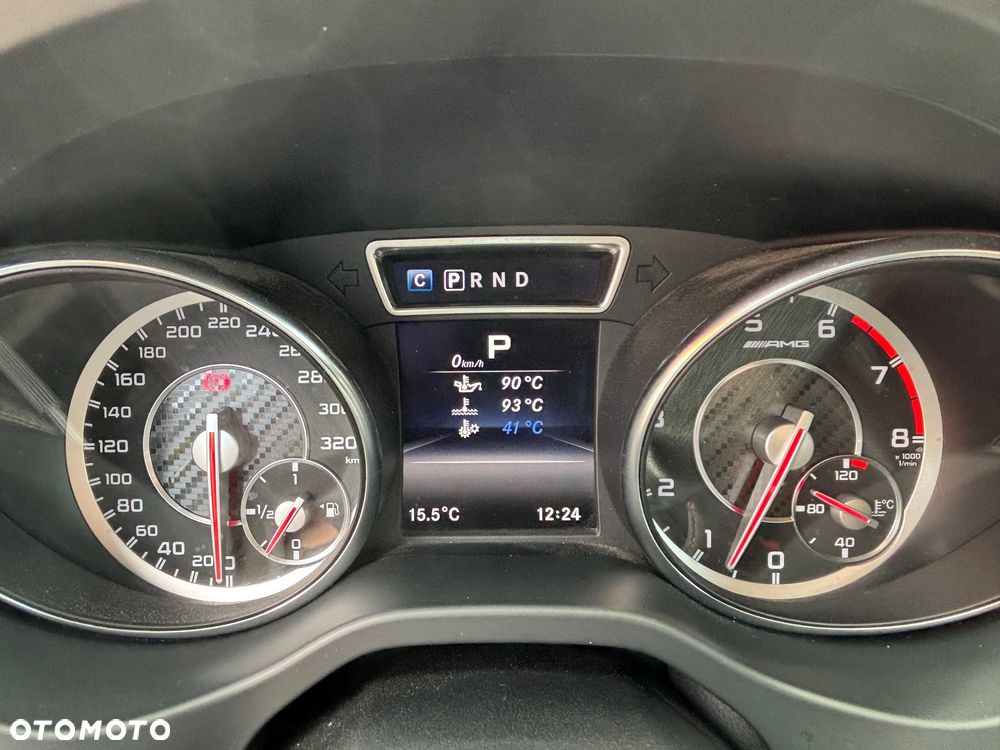 Mercedes-Benz GLA AMG 45 4Matic AMG Speedshift 7G-DCT - 17