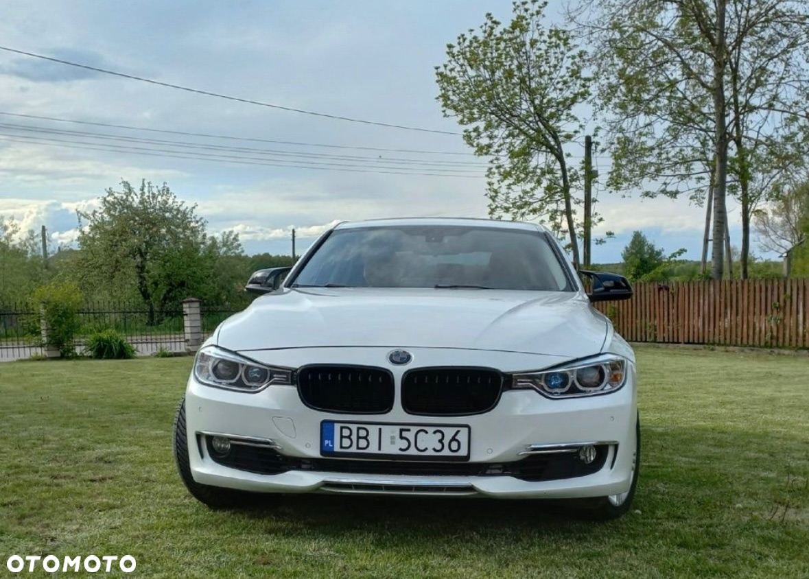 BMW Seria 3 328i Luxury Line - 6