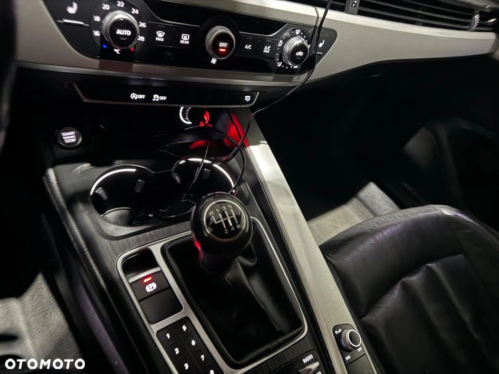 Audi A4 ver-avant-2-0-tdi-dpf-s-line-sportpaket - 35