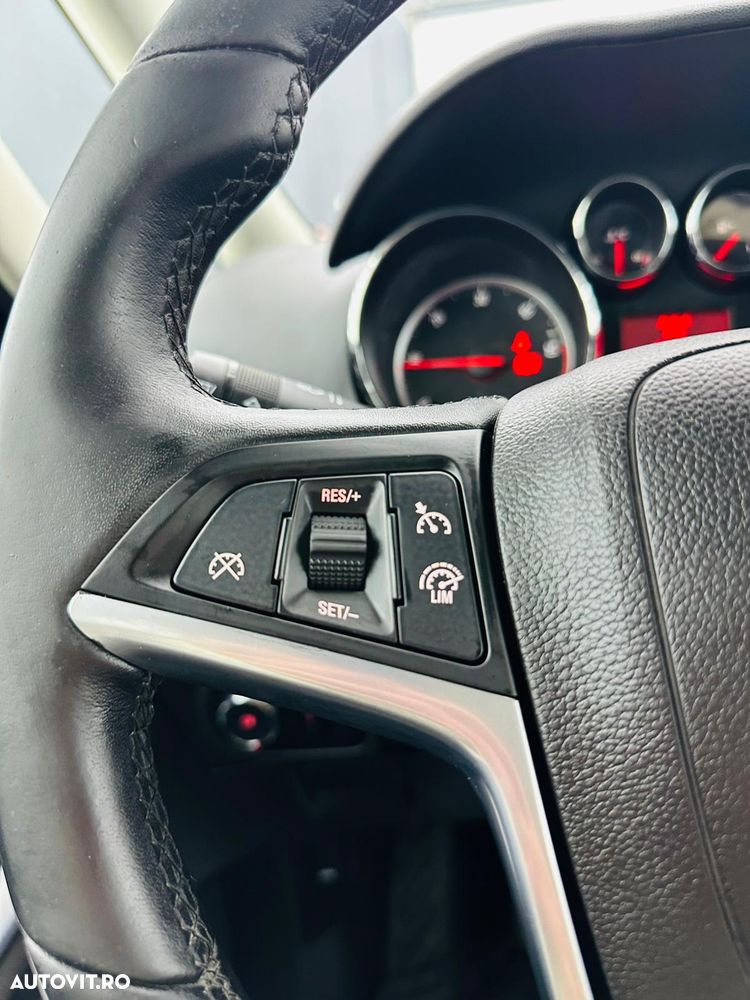 Opel Zafira Tourer 2.0 CDTI ECOFLEX Start/Stop Active - 27