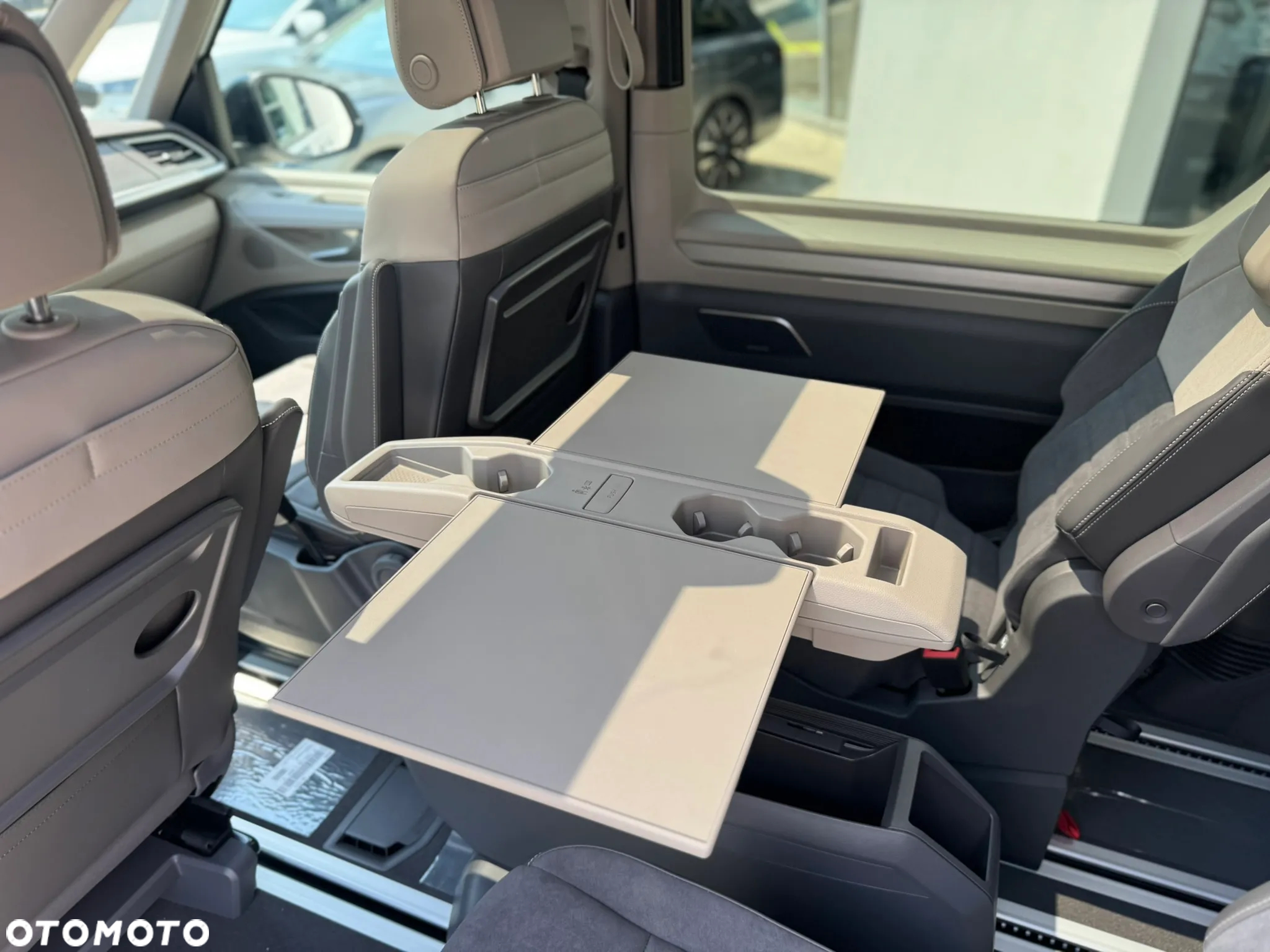 Volkswagen Multivan 2.0 TDI L2 Edition DSG - 22