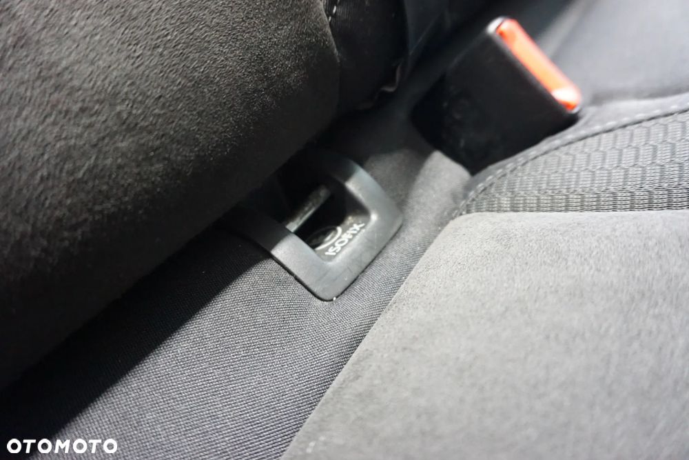 Volkswagen Golf 2.0 TDI Highline - 25