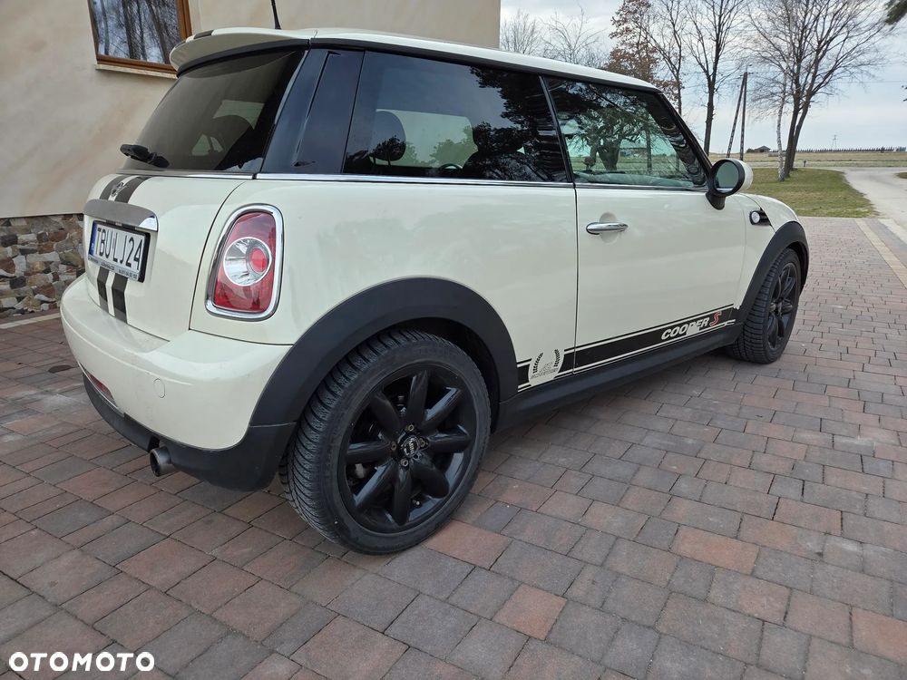 MINI ONE - 4