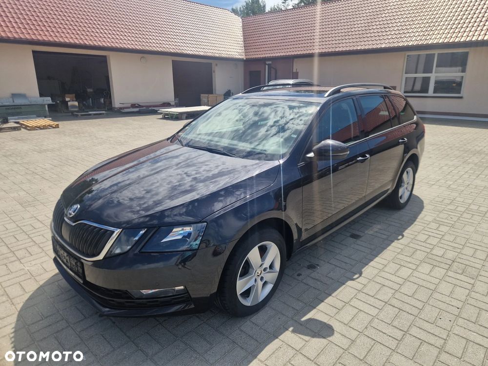 Skoda Octavia 2.0 TDI DSG Ambition - 3