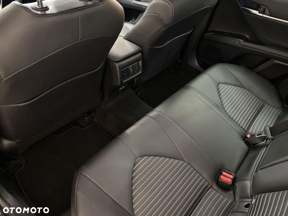 Toyota Camry 2.5 Hybrid Prestige CVT - 11